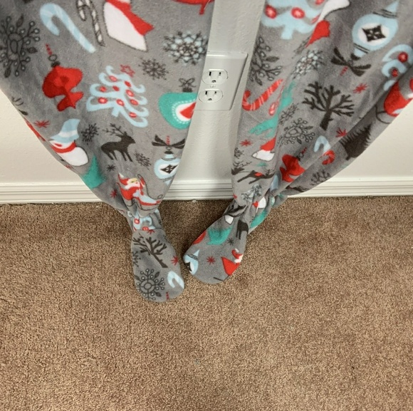 Footed Christmas Pijama Man Gray Sz: S - Picture 4 of 6